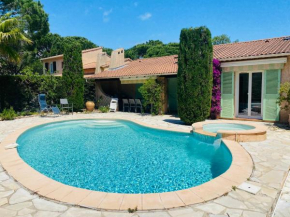 Les Pins Ensoleillés